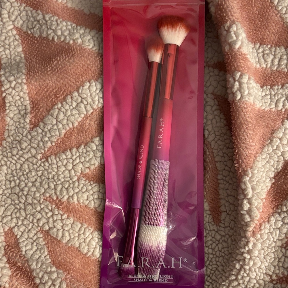 FARAH- Blush & Highlight Shade and Blend Makeup Brush Set